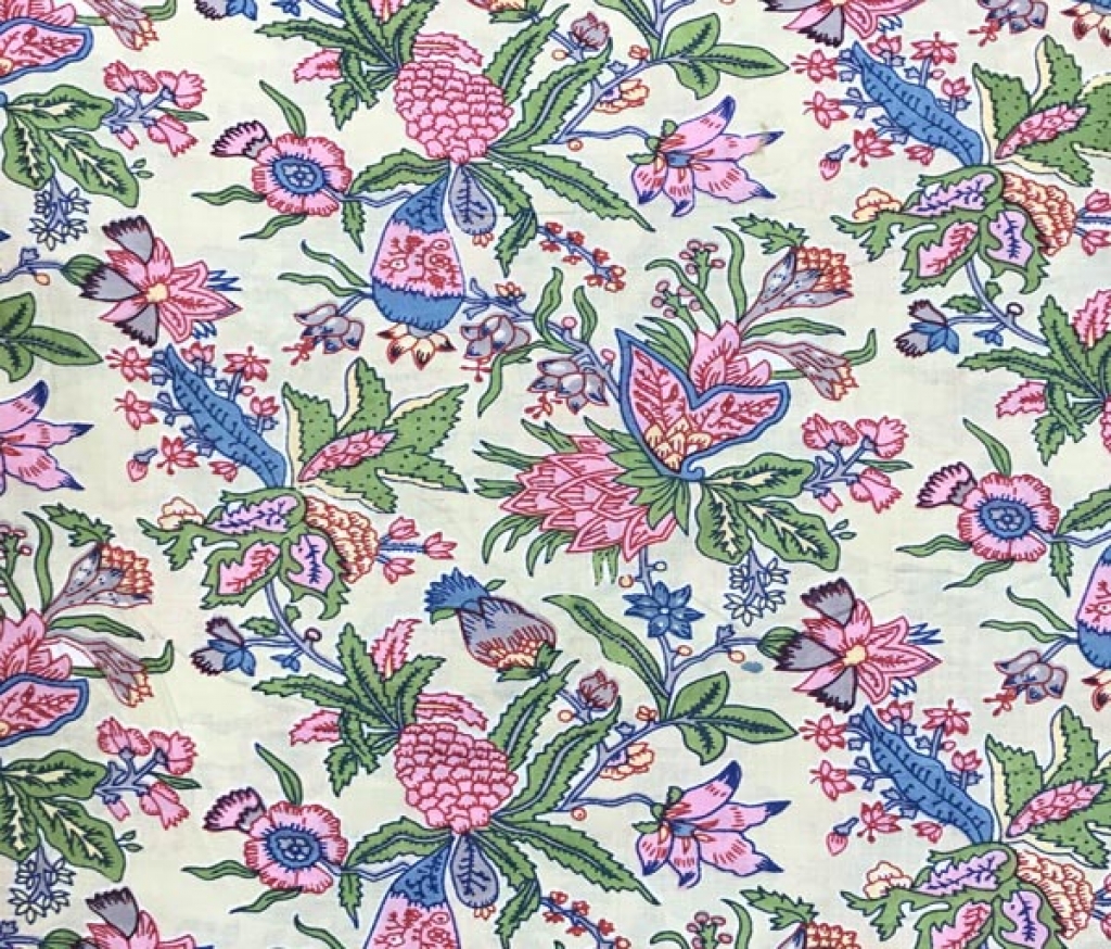 Latest Small Floral print Cotton Fabric Sewing Fabric for Dress Making Quilting Fabric