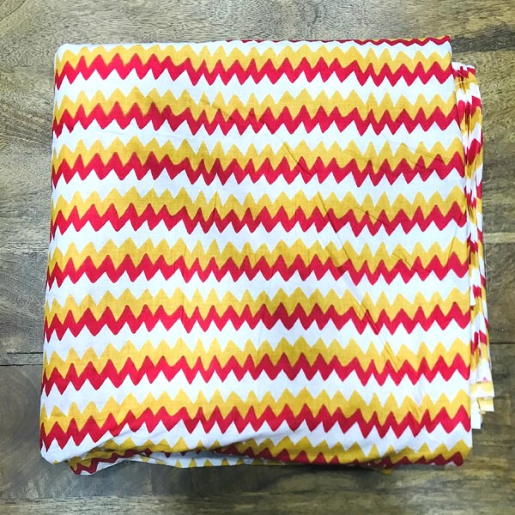 New Arrivel Zig Zag Screen Print Design New Arrivel Print Cotton Fabric Sewing Fabric for Dress Making Quilting Fabric