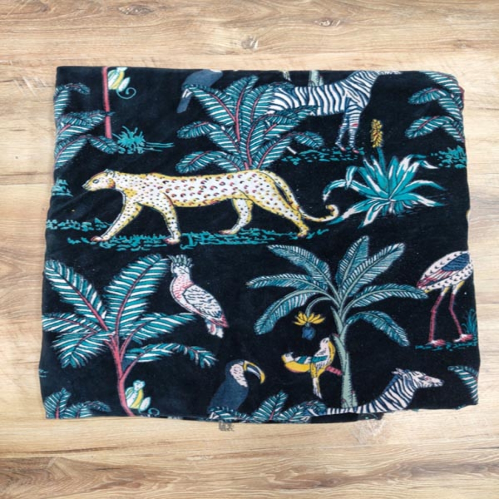 New Letast Velvet Jungle Print Beautifull Design Print Cotton Fabric Sewing Fabric for Dress Making Quilting Fabric