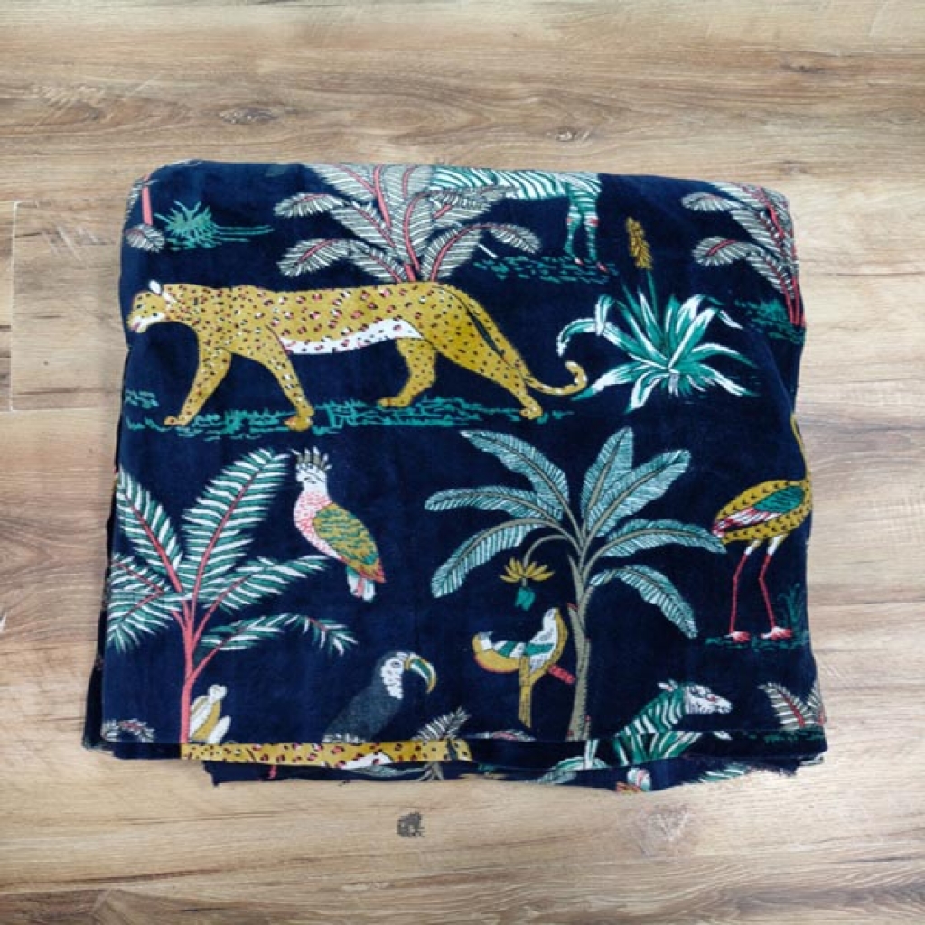 New Letast Velvet Jungle Print Beautifull Design Print Cotton Fabric Sewing Fabric for Dress Making Quilting Fabric