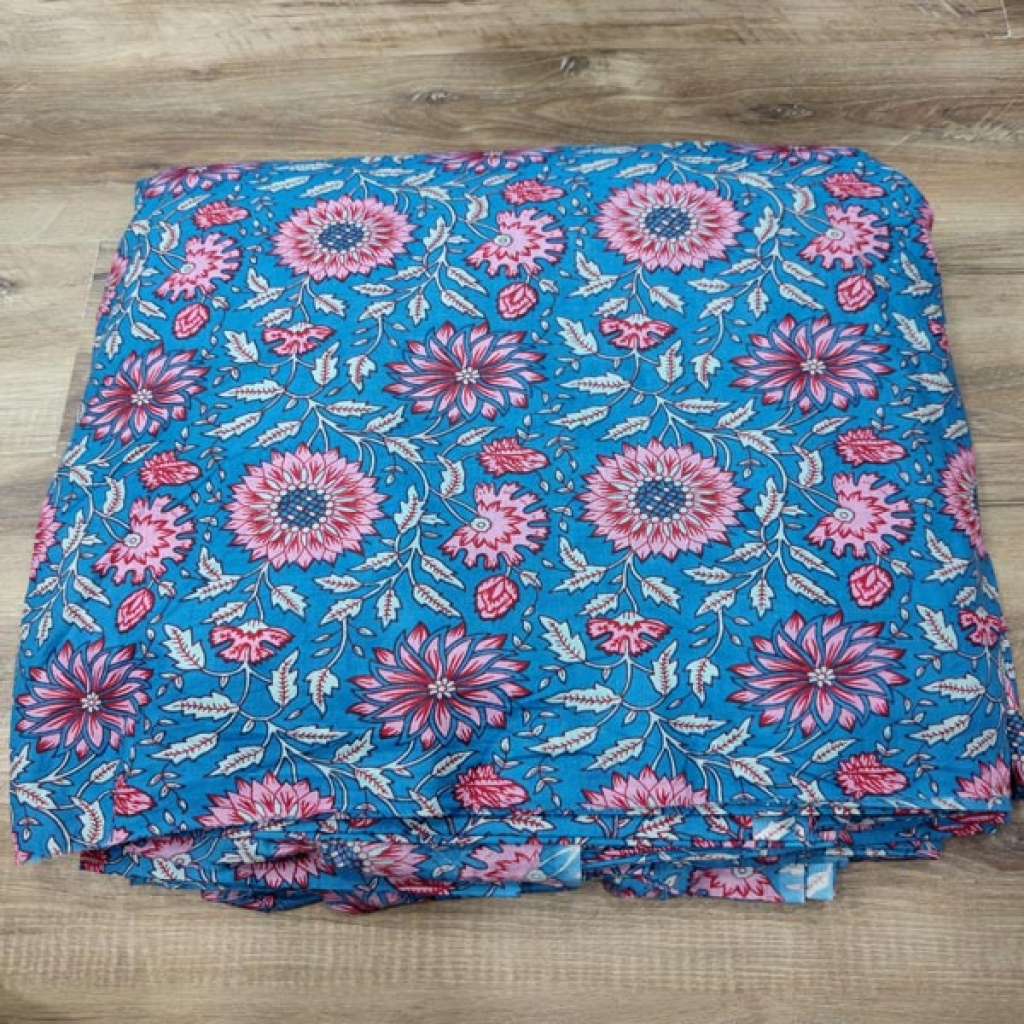 New Arrivel Letast Good Design Big Floral Print Cotton Fabric Sewing Fabric for Dress Making Quilting Fabric