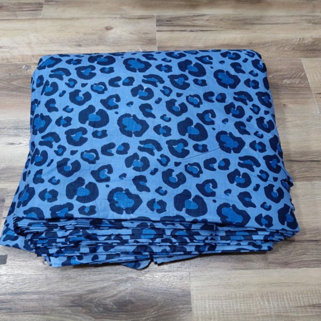 New Arrivel Beautifull Color Leopard Tiger Print Cotton Fabric Sewing Fabric for Dress Making Quilting Fabric